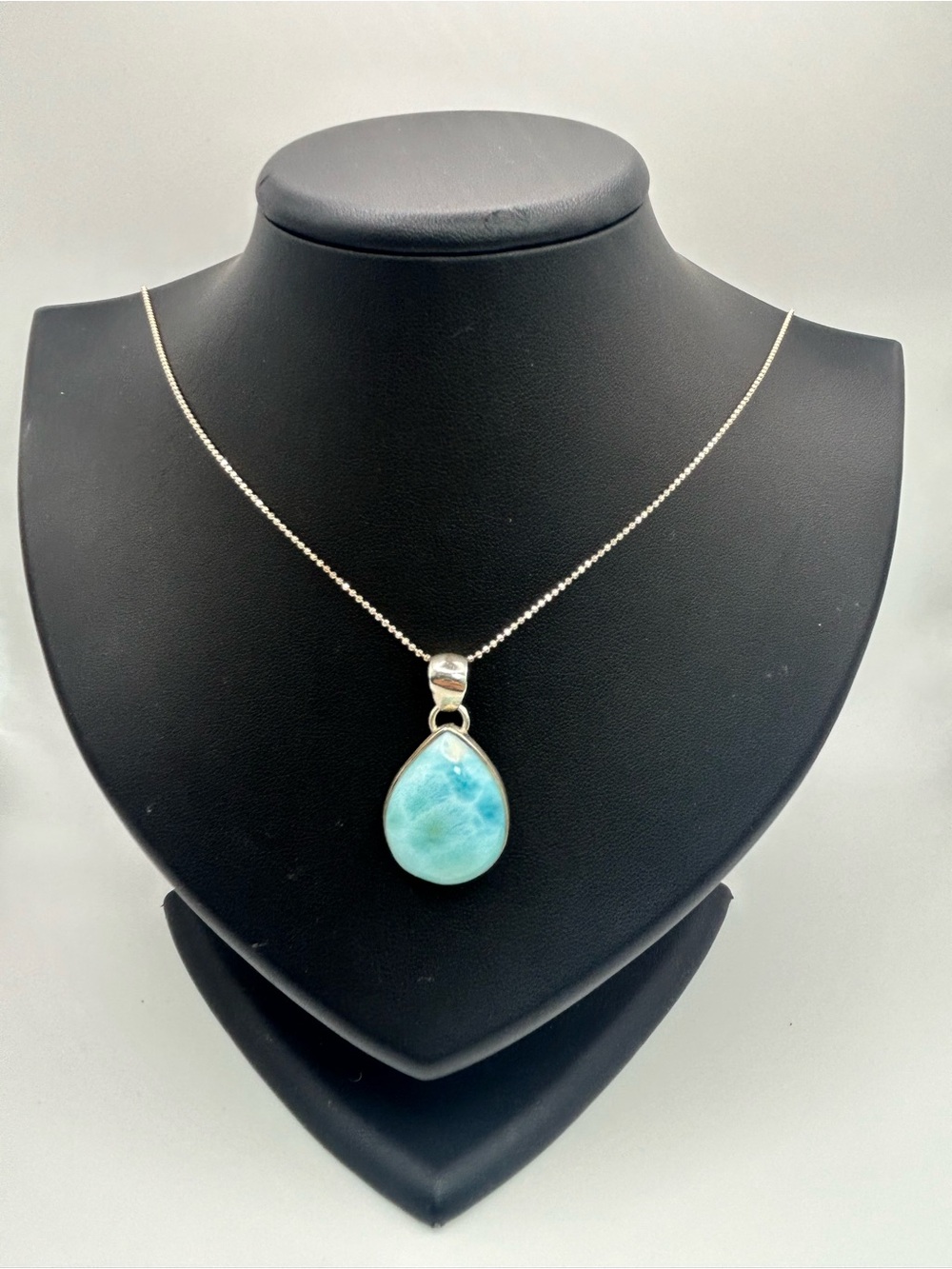 #221211-100526 925 sterling silver larima pendant ( chain display only)